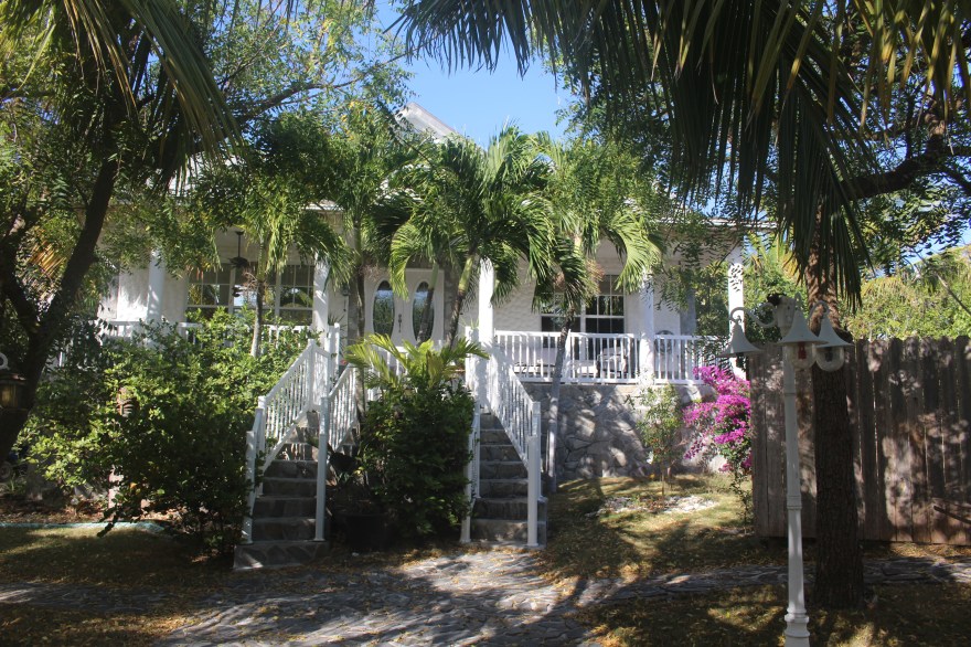 Bahamas MOW House