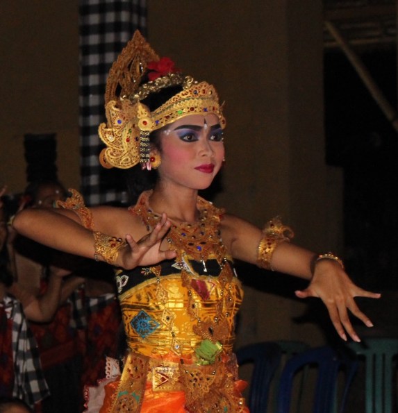 Indo Bali Dancer