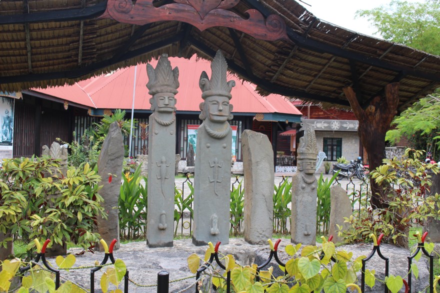 Sumatra Nias Sculpture