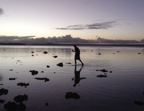 Tonga Wading